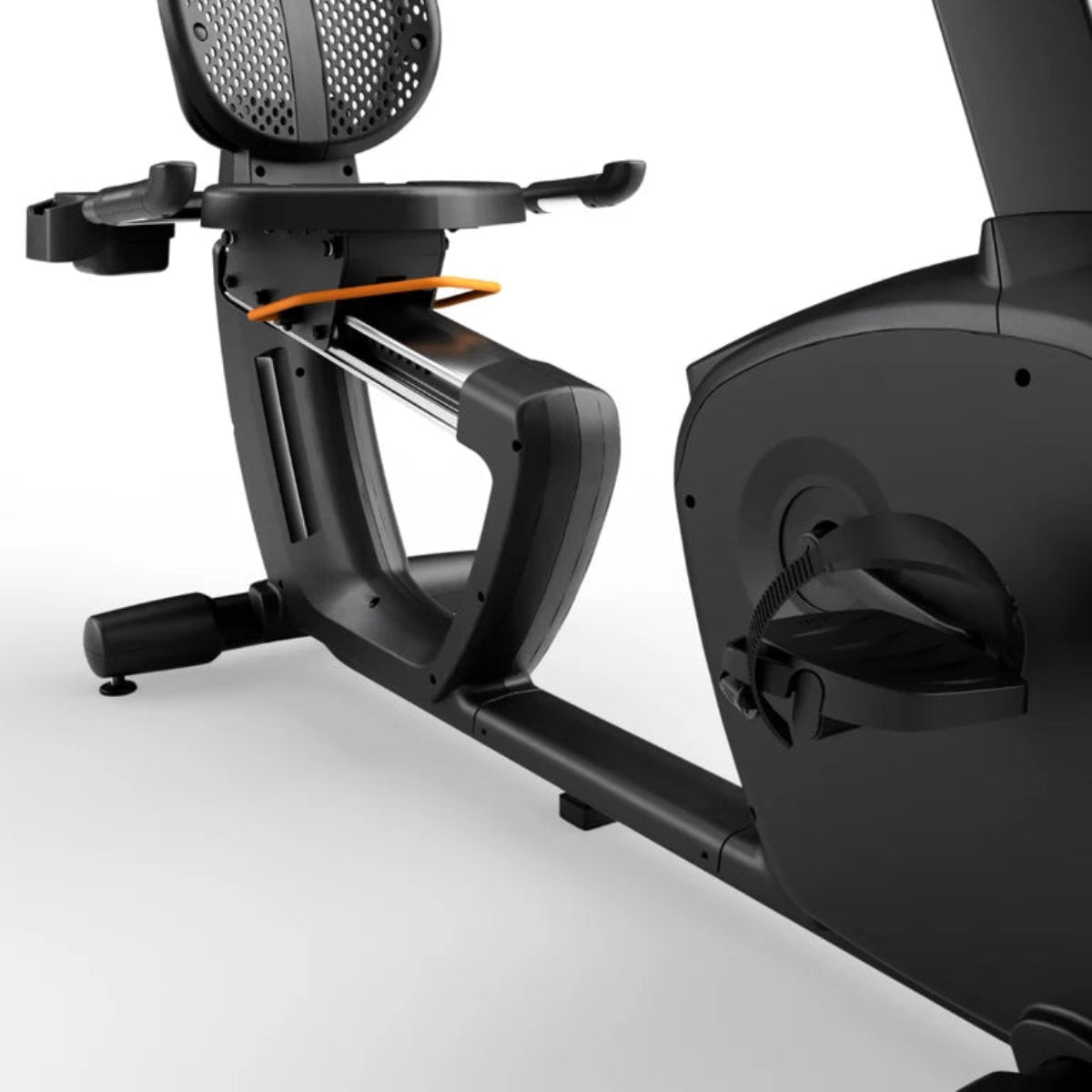 Landice R7 ACHIEVE Recumbent Bike