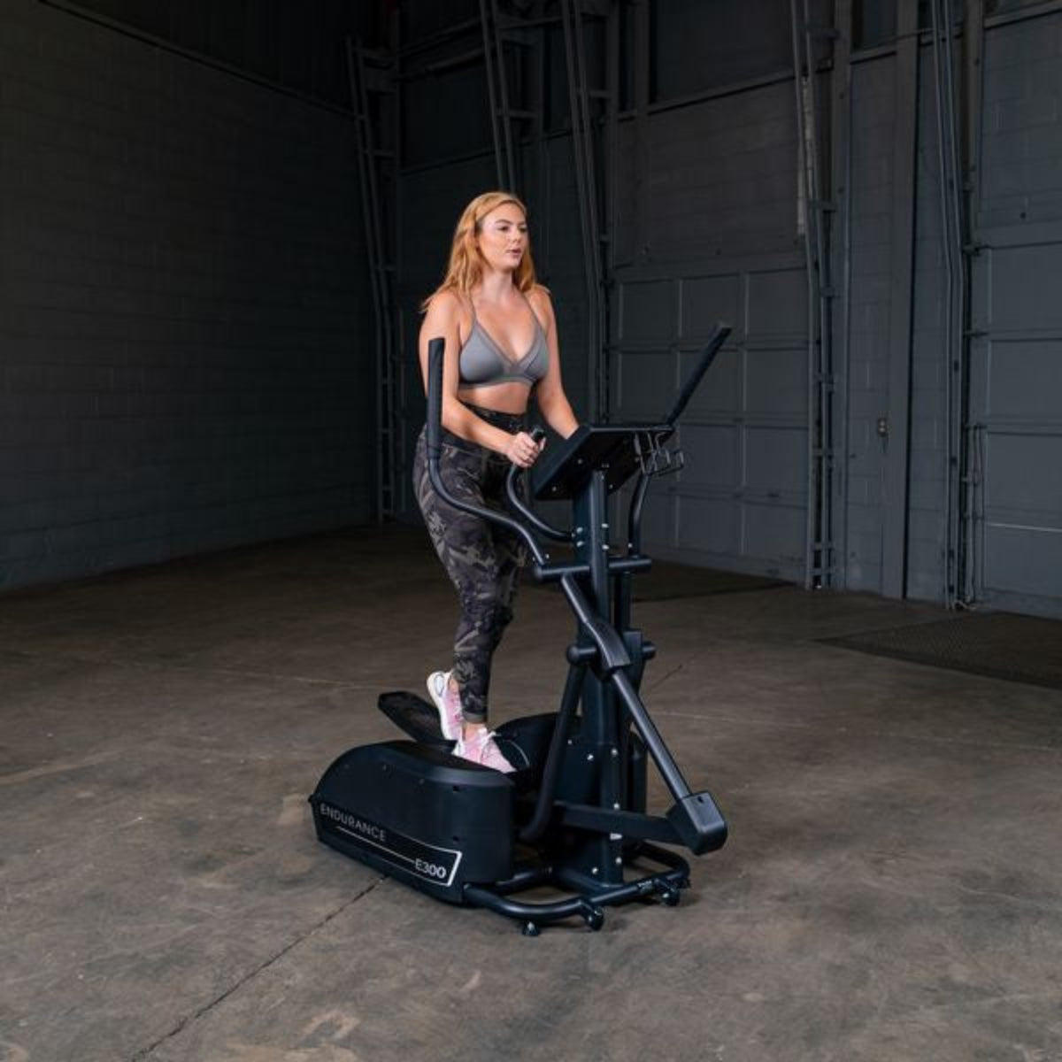 Body-Solid Endurance E300 Eliptical Trainer