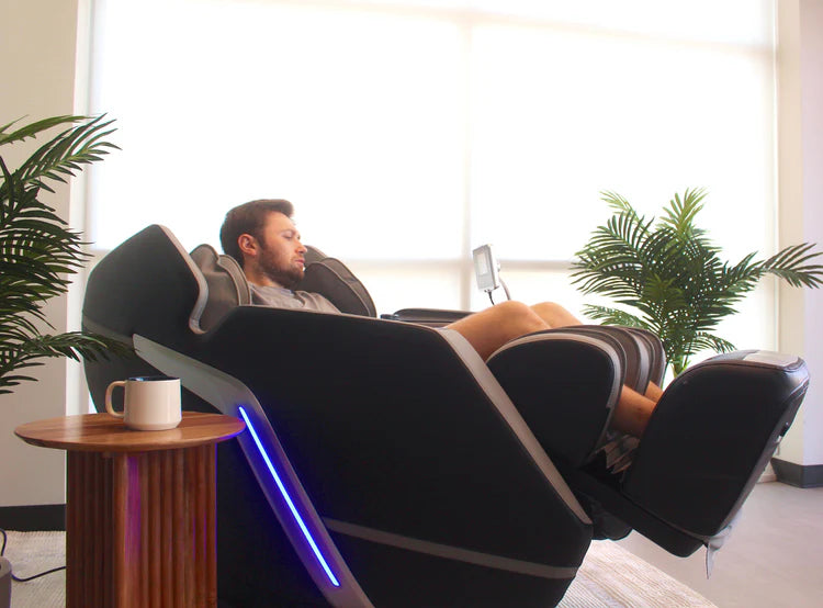 Lifesmart Nova 4D Faux Leather Zero Gravity Massage Chair - Fitness Outlet