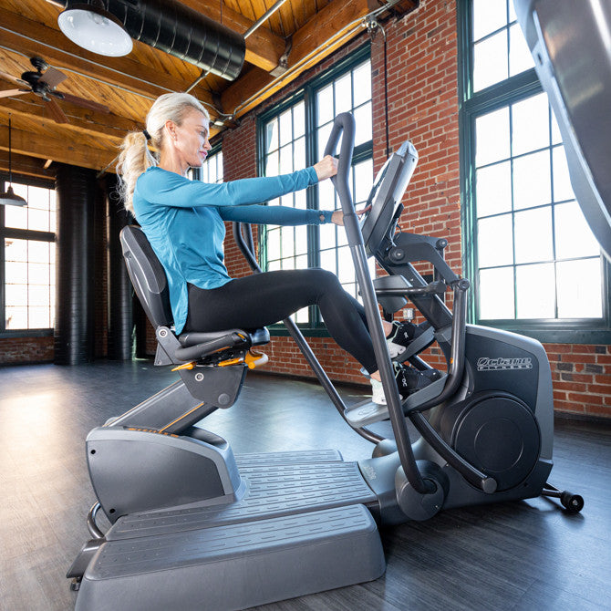 Octane Fitness XR6000S Recumbent Elliptical Cross Trainer with Swivel Seat