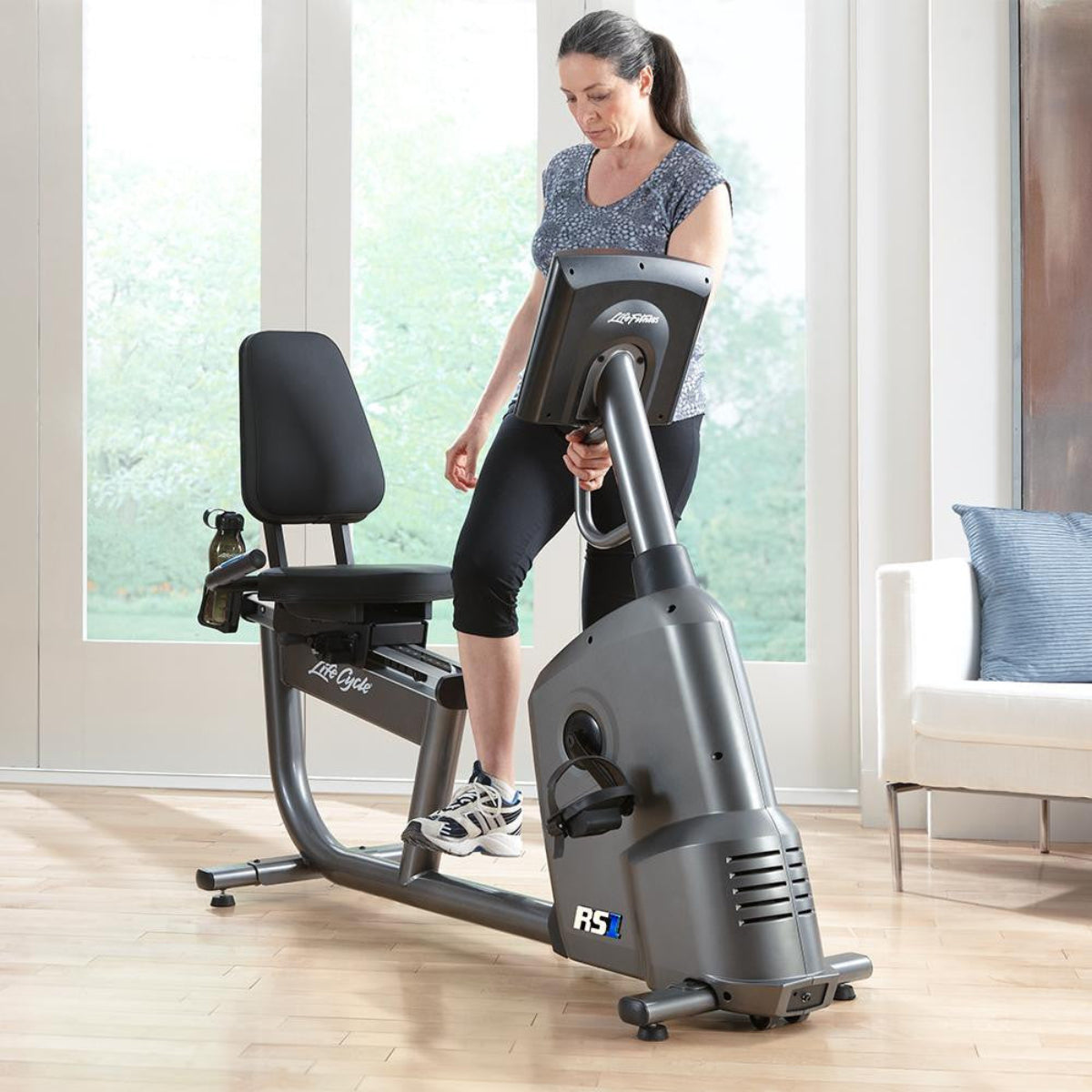 Life Fitness RS1 Recumbent Bike with GO Console