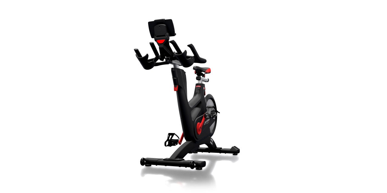 Life Fitness IC7 - Shown with Optional Tablet Holder