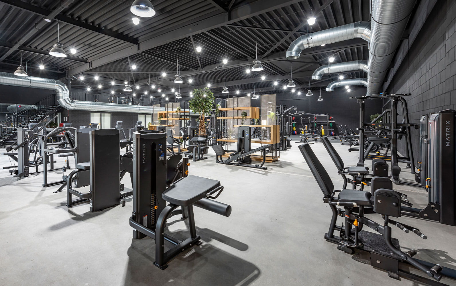 Commercial gym equiptment