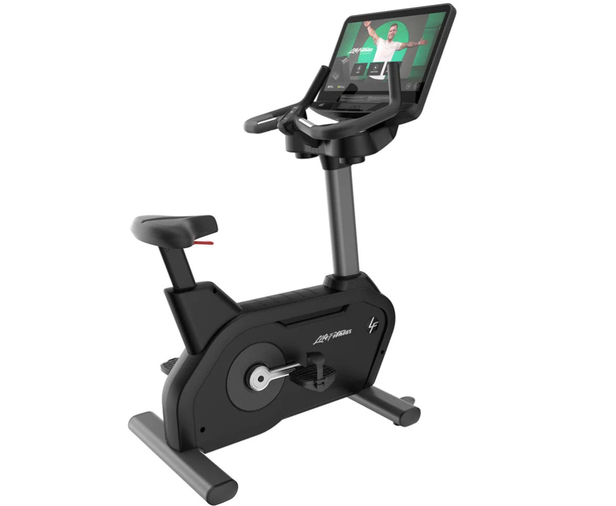 Life Fitness Club Series+ Upright Lifecycle Exercise Bike - FITNESS OUTLET